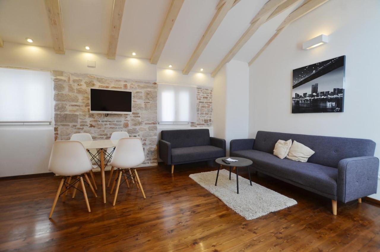 רוביני Grisia Apartments מראה חיצוני תמונה