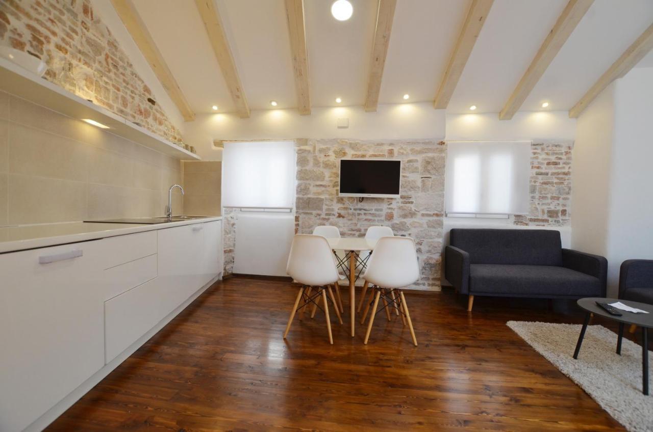 רוביני Grisia Apartments מראה חיצוני תמונה
